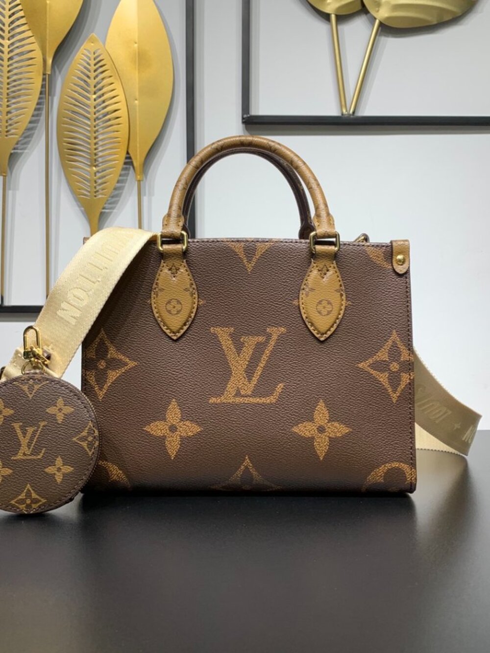 Louis Vuitton OnTheGo PM
